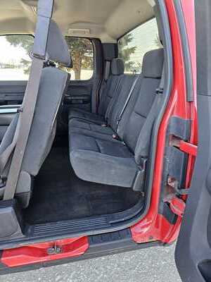 2008 Chevrolet 2500 Ext Cab, $8500. Photo 4