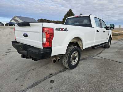 2018 Ford F350 Crew Cab, $22500. Photo 5