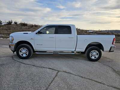 2021 RAM 2500 Crew Cab, $32500. Photo 3