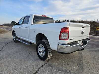 2021 RAM 2500 Crew Cab, $32500. Photo 4