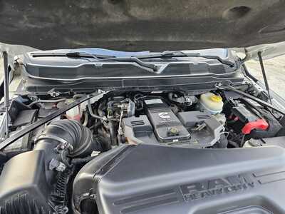 2021 RAM 2500 Crew Cab, $32500. Photo 12