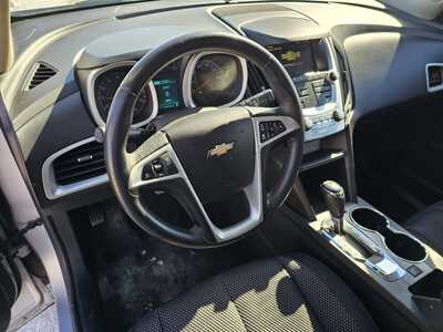 2017 Chevrolet Equinox, $3950. Photo 8