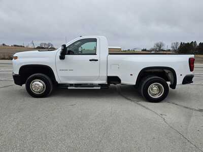 2020 Chevrolet 3500 Reg Cab, $34500. Photo 3
