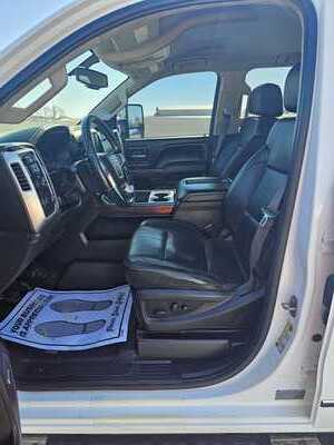 2015 GMC 2500 Crew Cab, $26900. Photo 8