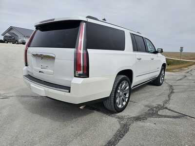 2016 GMC Yukon XL, $10500. Photo 5