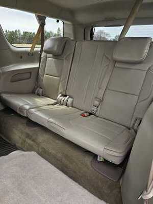 2016 GMC Yukon XL, $10500. Photo 6