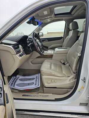 2016 GMC Yukon XL, $10500. Photo 8