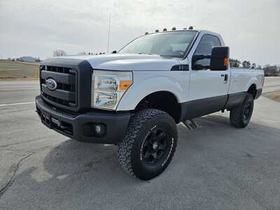 2013 Ford F250 Reg Cab, $10500. Photo 2
