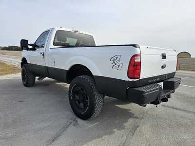 2013 Ford F250 Reg Cab, $10500. Photo 4