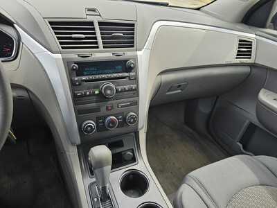 2012 Chevrolet Traverse, $4995. Photo 9