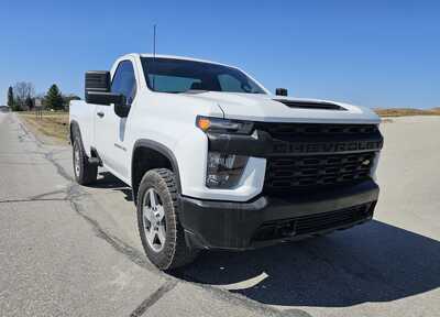2021 Chevrolet 2500 Reg Cab, $26500. Photo 1