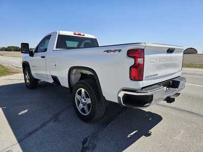2021 Chevrolet 2500 Reg Cab, $26500. Photo 4