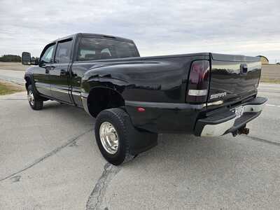 2005 GMC 3500 Crew Cab, $9900. Photo 4
