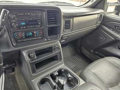 2005 GMC 3500 Crew Cab, $9900. Photo 9