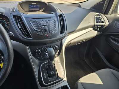 2013 Ford Escape, $3500. Photo 7