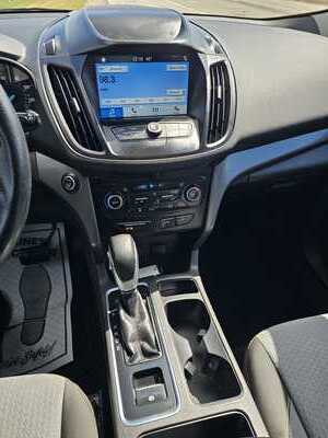 2019 Ford Escape, $7500. Photo 7