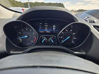 2019 Ford Escape, $7500. Photo 9