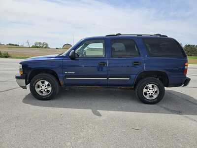 2000 Chevrolet Tahoe, $4800. Photo 3