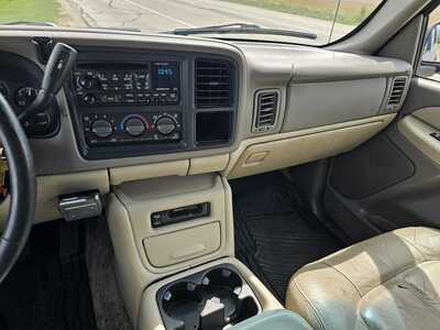 2000 Chevrolet Tahoe, $4800. Photo 7