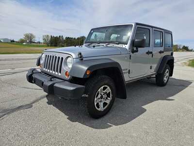 2013 Jeep Wrangler Unlimited, $6500. Photo 2
