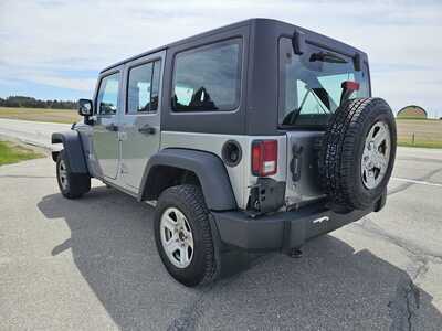 2013 Jeep Wrangler Unlimited, $6500. Photo 4