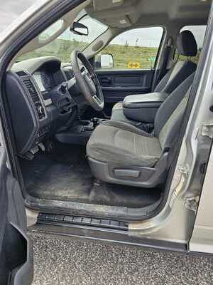 2012 Dodge 2500 Crew Cab, $6500. Photo 6