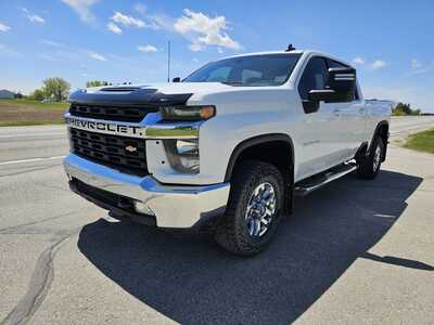 2020 Chevrolet 2500 Crew Cab, $26900. Photo 2