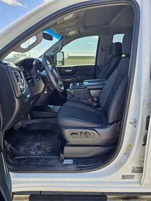 2020 Chevrolet 2500 Crew Cab, $26900. Photo 6