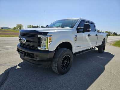 2018 Ford F350 Crew Cab, $23900. Photo 2
