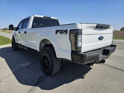 2018 Ford F350 Crew Cab, $23900. Photo 4