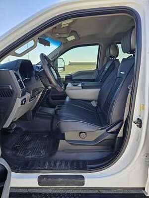 2018 Ford F350 Crew Cab, $23900. Photo 7