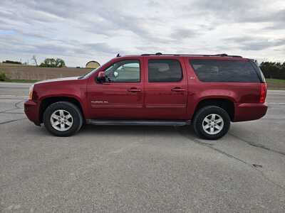 2013 GMC Yukon XL, $4995. Photo 3