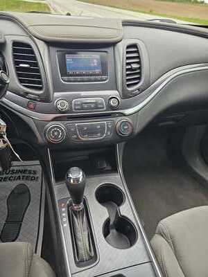 2014 Chevrolet Impala, $5800. Photo 7