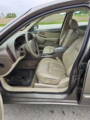 2001 Oldsmobile Aurora, $2500. Photo 6