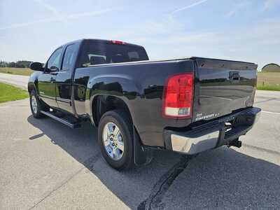 2012 GMC 1500 Ext Cab, $9500. Photo 4