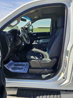 2021 Chevrolet 2500 Reg Cab, $24900. Photo 5
