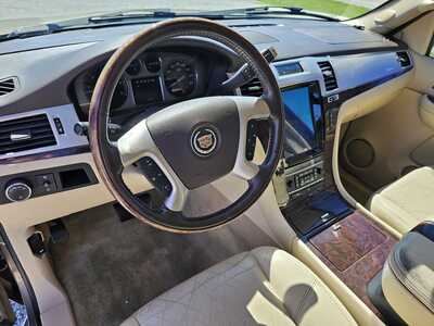 2007 Cadillac Escalade, $6500. Photo 8