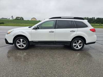 2014 Subaru Outback, $2800. Photo 3