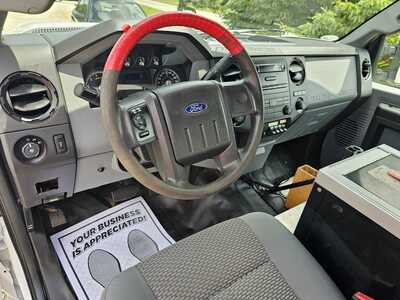 2012 Ford F350 Ext Cab, $17500. Photo 7