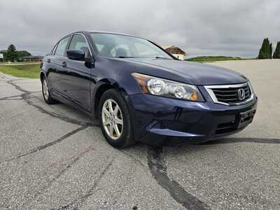 2009 Honda Accord, $4750. Photo 1