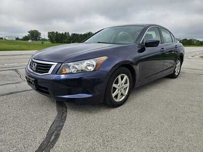 2009 Honda Accord, $4750. Photo 2