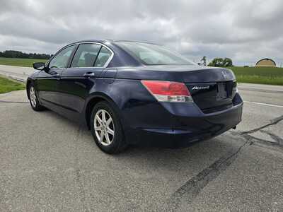 2009 Honda Accord, $4750. Photo 4