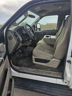 2008 Ford F350 Ext Cab, $5500. Photo 4