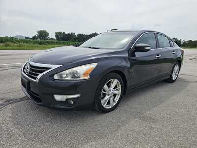 2013 Nissan Altima, $2800. Photo 2