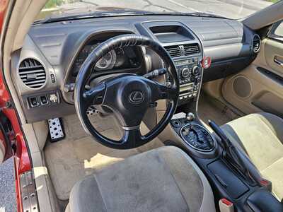 2001 Lexus IS Series, $9250. Photo 8