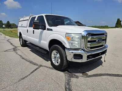 2016 Ford F350 Crew Cab, $12500. Photo 1