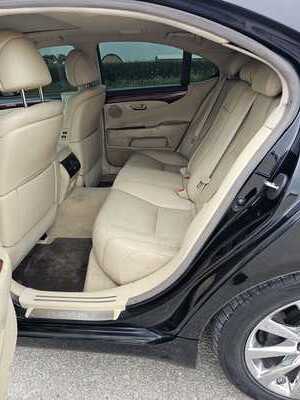 2011 Lexus LS Series, $8800. Photo 6