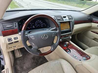 2011 Lexus LS Series, $8800. Photo 8
