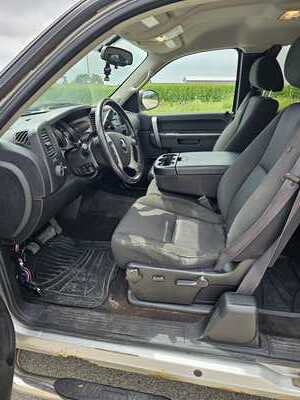 2011 Chevrolet 1500 Ext Cab, $3500. Photo 6