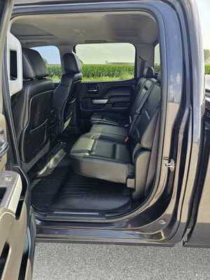 2014 Chevrolet 1500 Crew Cab, $9900. Photo 5